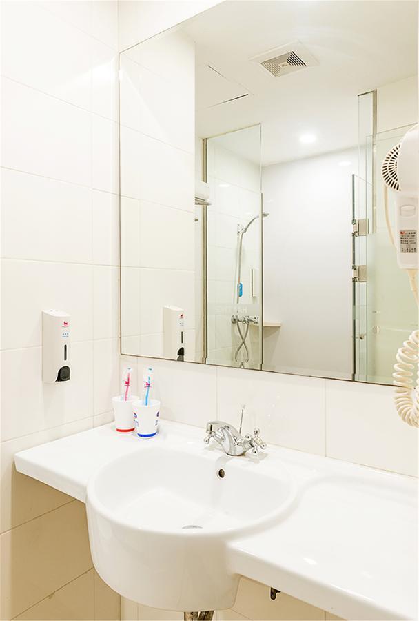 Hanting People Square Subway Station Hotel Shanghai